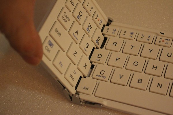 Bluetooth キーボード