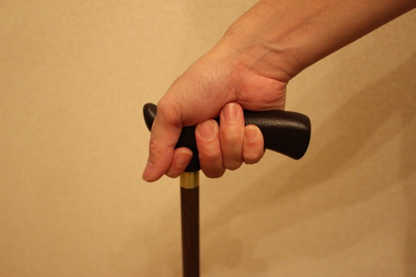 杖の正しい握り方
